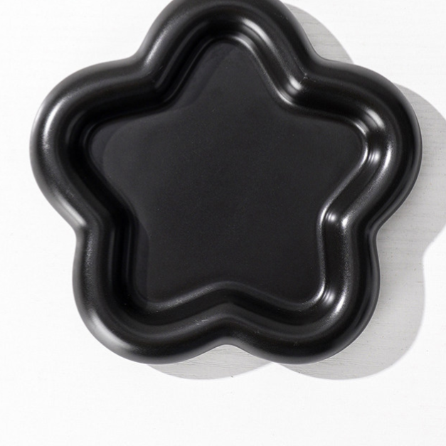 Ceramic Pet Food Bowl with Anti-Spill Design