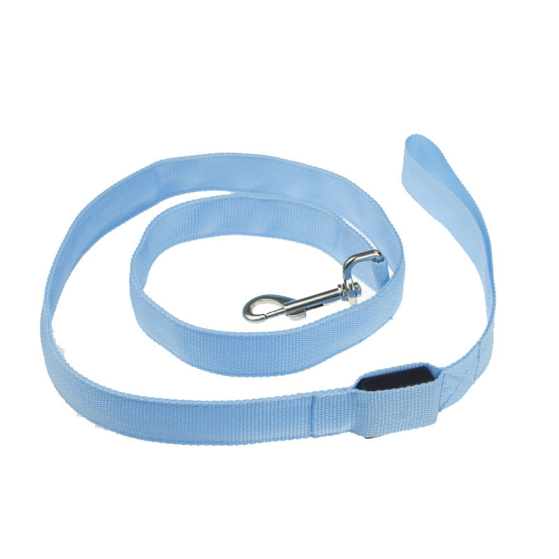Light up nylon dog leads in eight glowing colours