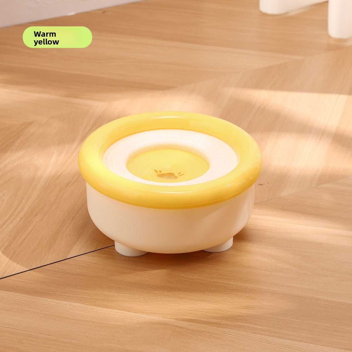 Floating Anti-Wet Mouth Pet Water Bowl with Built-In Filter, Round or Square, 19cm