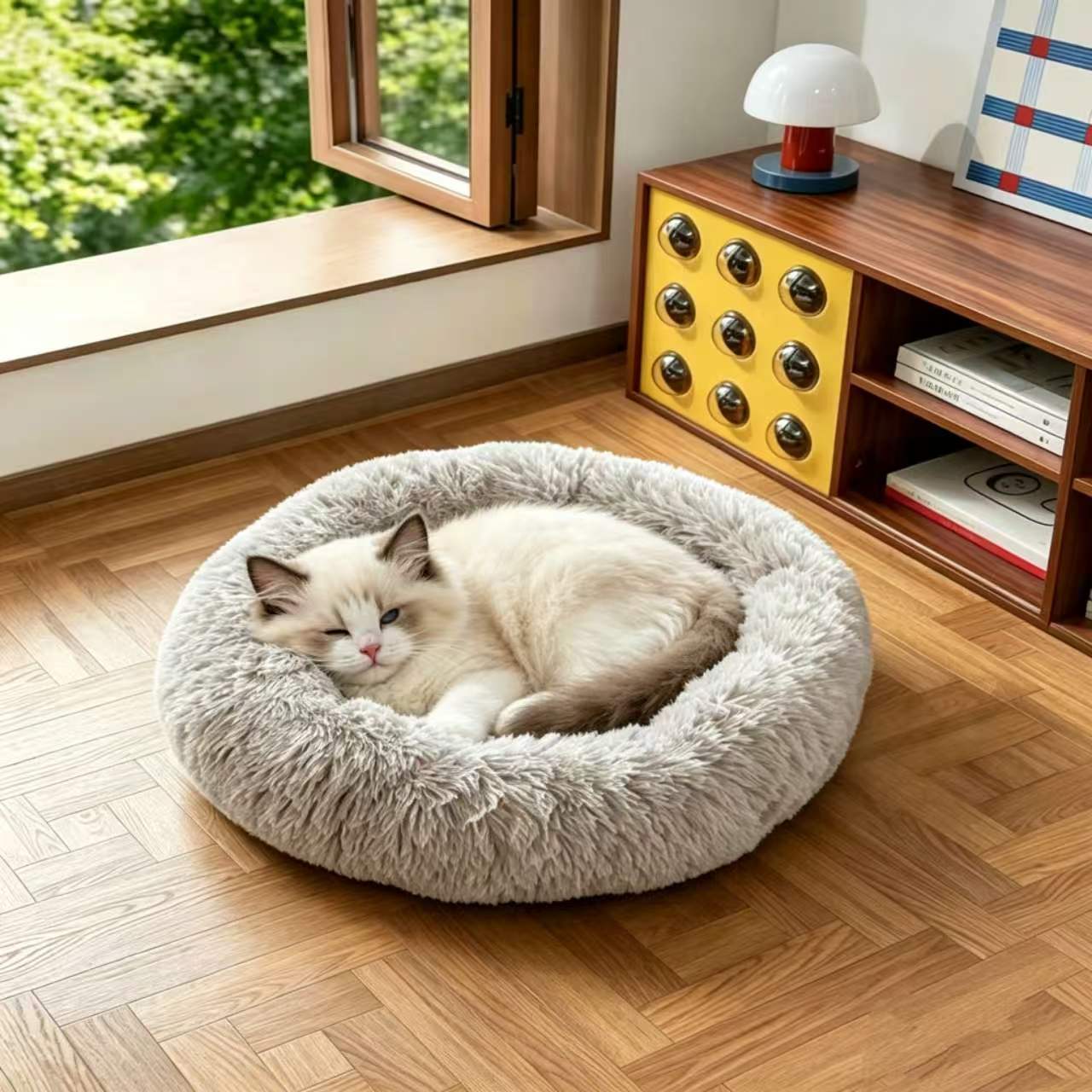 Round fluffy plush pet bed for dogs and cats, photo 13 of 20