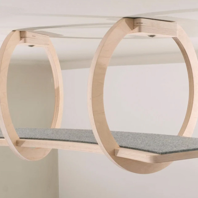 Wall-mounted solid wood cat bridge for large cats, photo 4 of 7