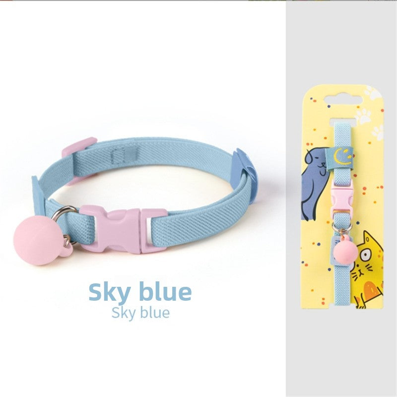 Elastic collar for cats and small dogs, available from Pet Royale UK