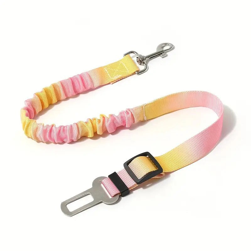 Gradient elastic dog car seat belt, available from Pet Royale UK