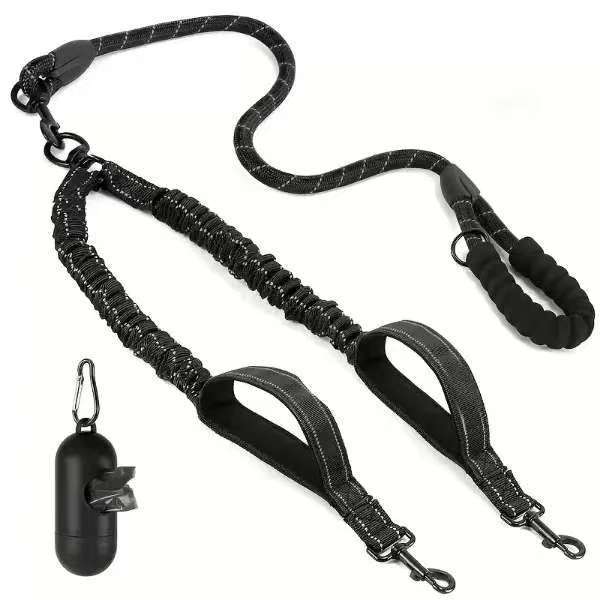 Double dog lead coupler for walking two dogs in black