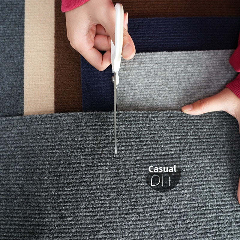 Dark grey self-adhesive cat scratching and climbing mat, photo 3
