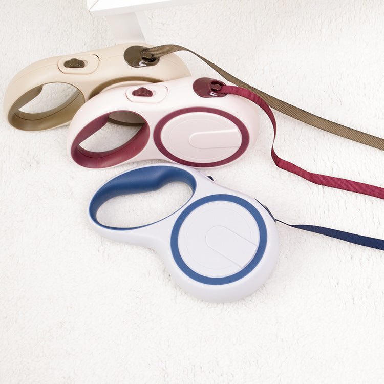 Lightweight retractable dog lead with metal lock, product image 4