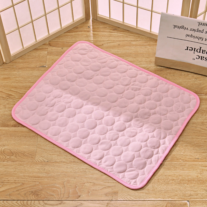 Cooling nylon pet mat for dogs and cats in Dark Grey, material detail