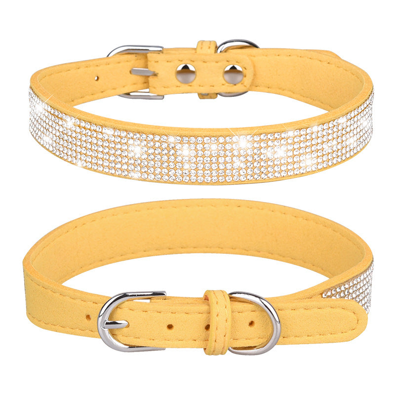 Sparkly rhinestone collar for cats and dogs, available from Pet Royale UK