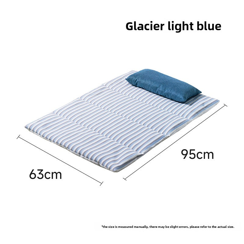 Self-cooling gel pad for cats and dogs, further angle view