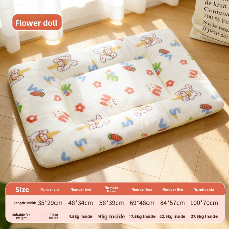 Thick plush pet sleeping mat with brown bear print, view 11