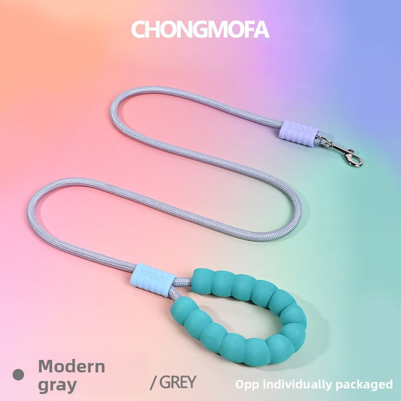 Lightweight pet lead for cats and dogs in 5 colour options