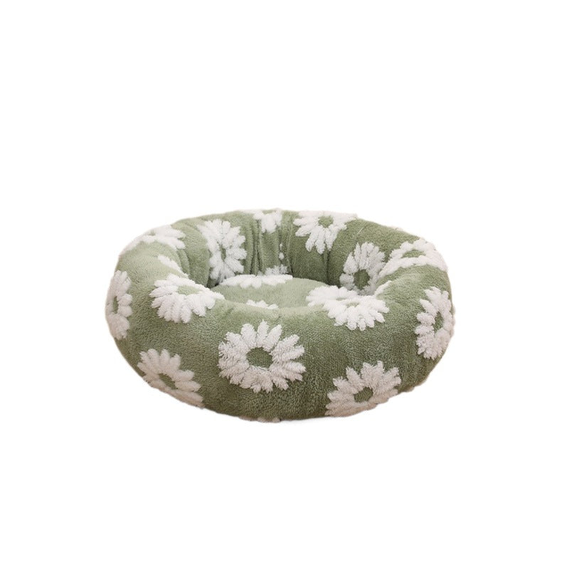Plush round pet bed in check and floral prints, product detail photo