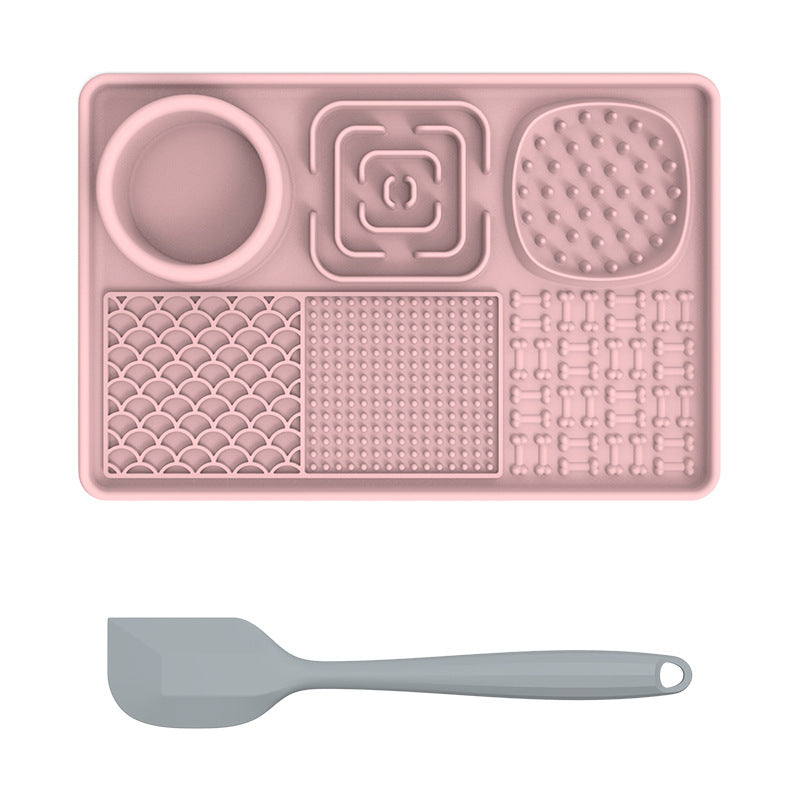 Silicone lick mat slow feeder with suction cups for dogs