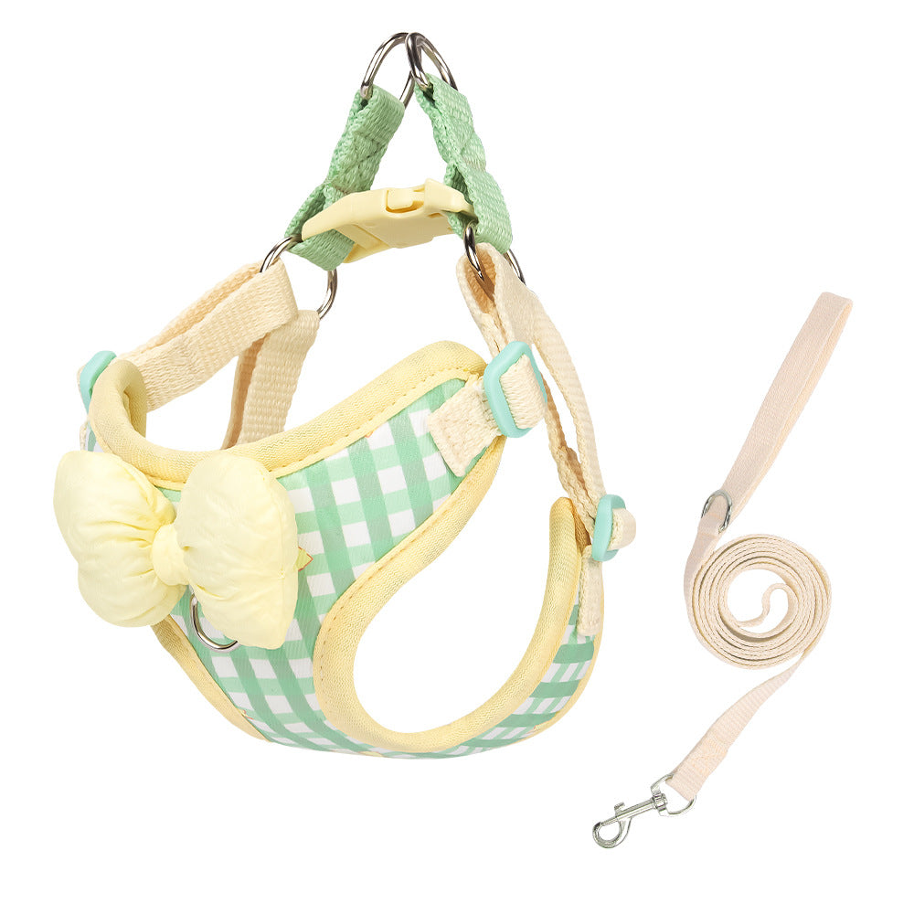Plaid dog harness and lead with bow, ideal for everyday use