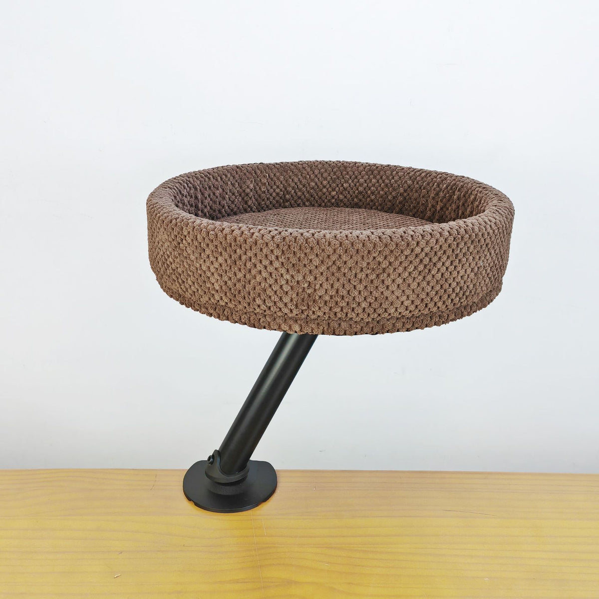 Light grey floating desktop cat bed on black wooden stand, photo 8