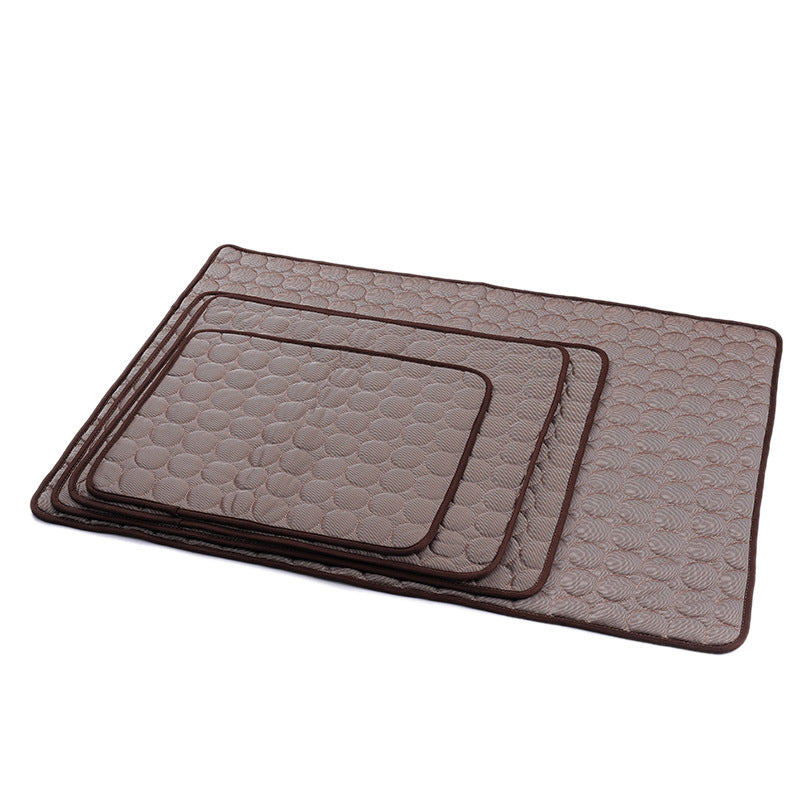 Machine washable ice silk pet cooling mat with blue trim