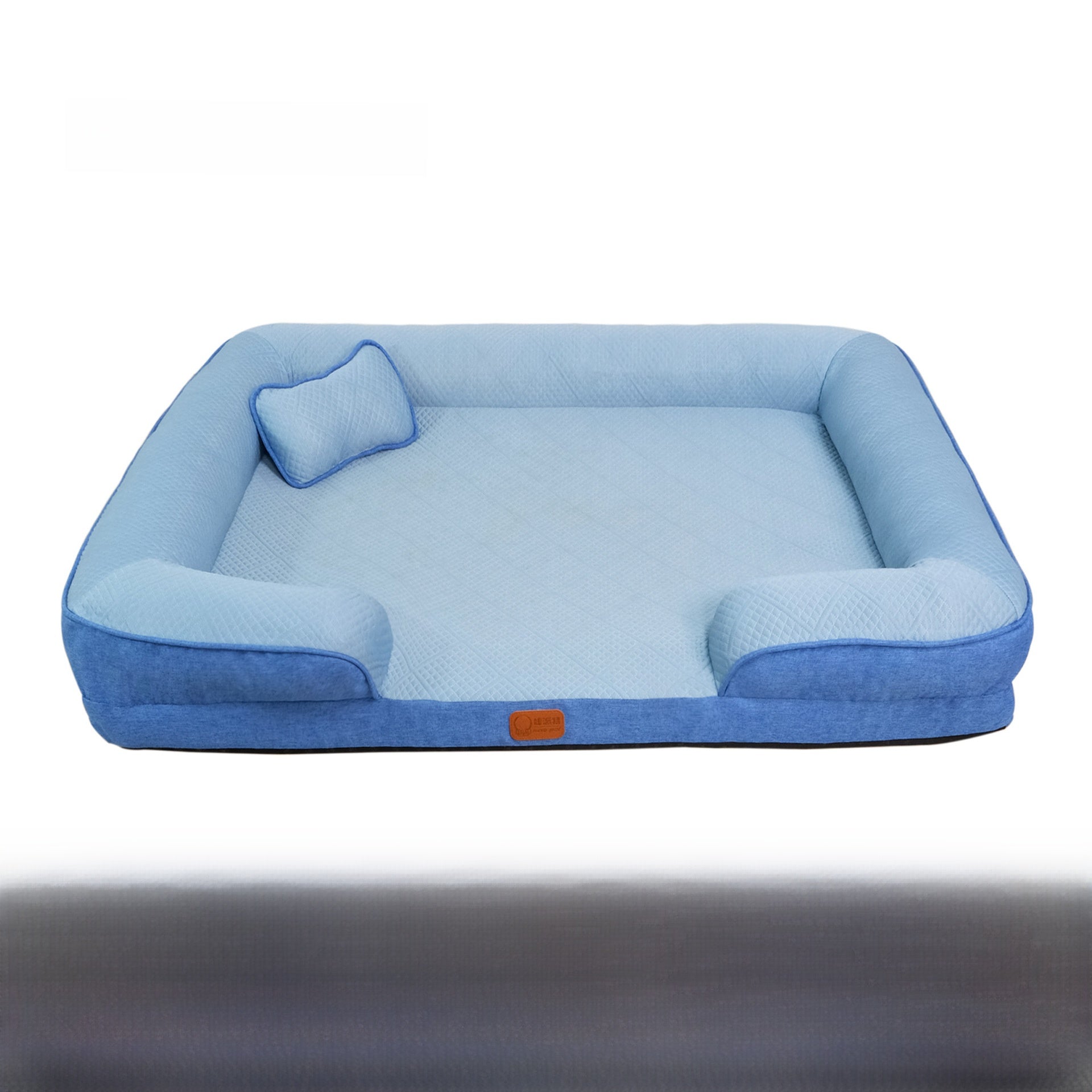 Plaid pet bed mat with pillow, detail photo 14
