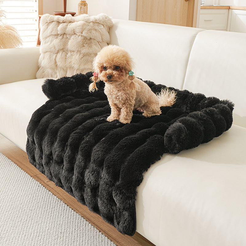 Thick faux fur non-slip pet mat in off white