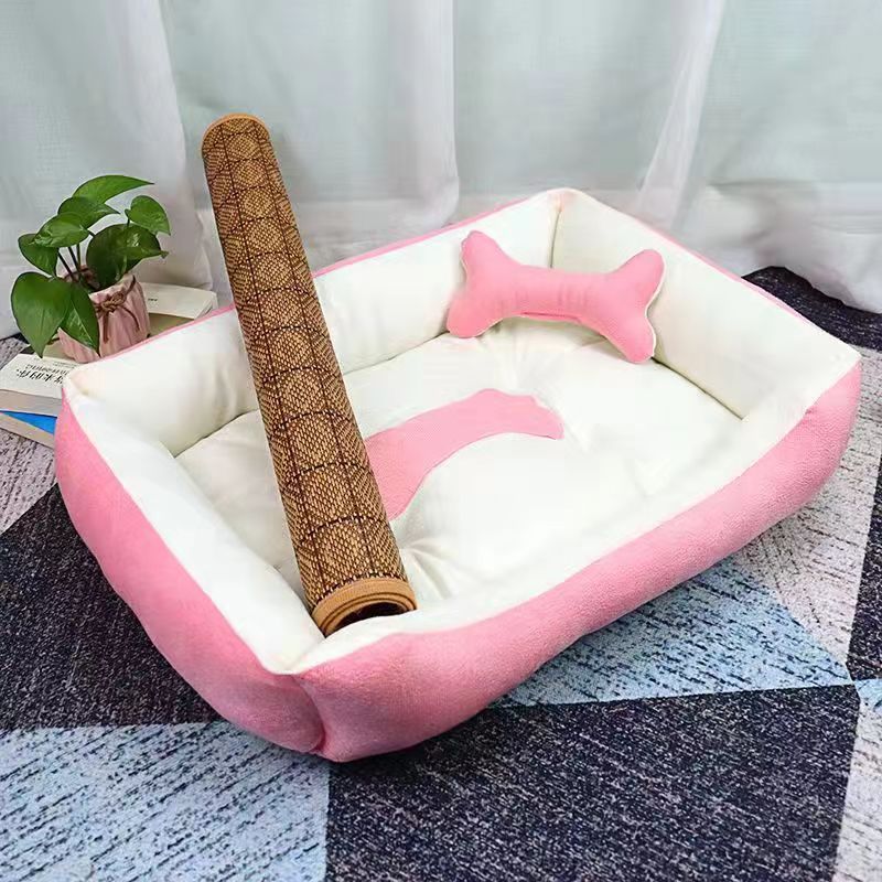 Stain-resistant dog and cat bed in five sizes, further angle view