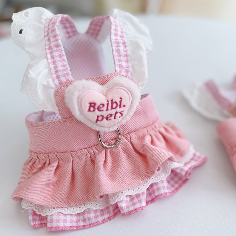 Princess cotton dog dress with matching lead, showing size and shape
