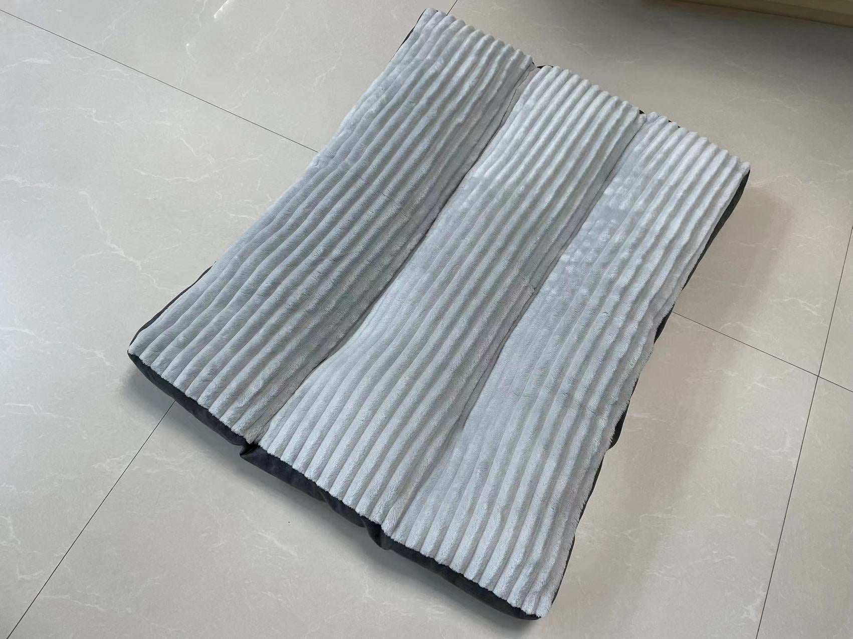 Removable washable dog bed mat with thick padding, photo 10 of 11