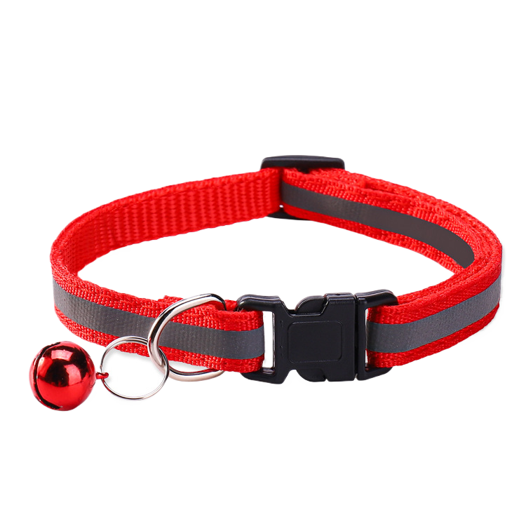 Reflective cat collar in red with adjustable buckle