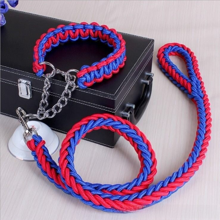Nylon dog lead with ergonomic grip in 12 colour options