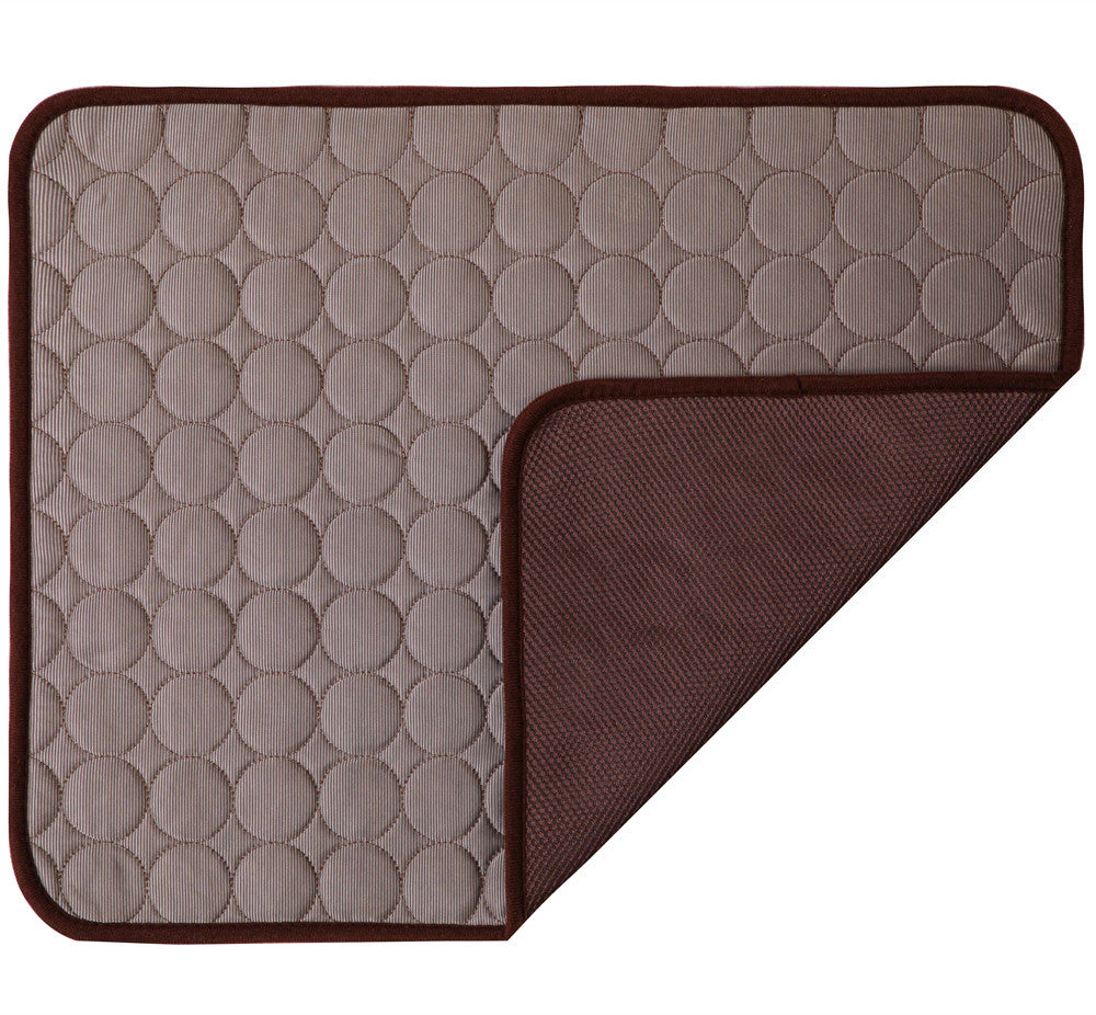 Breathable cooling mat for dogs and cats, alternative angle view