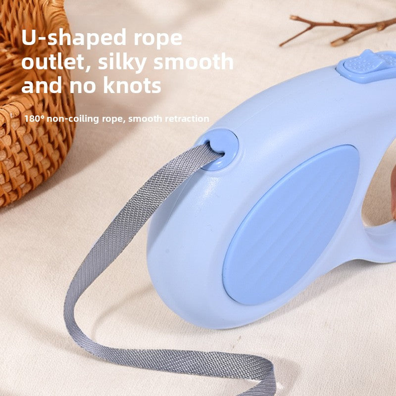 Retractable lead for small and medium dogs, ideal for everyday use
