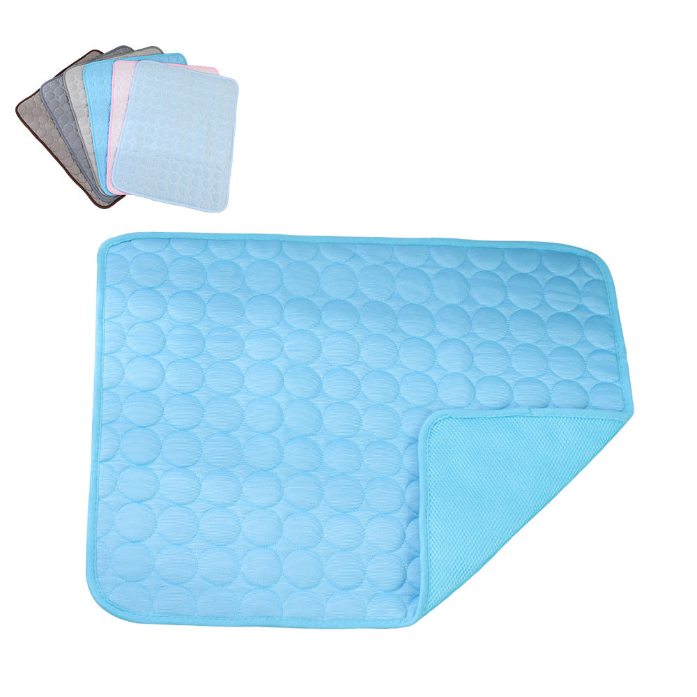 Dog lying on a dark grey non-slip summer pad