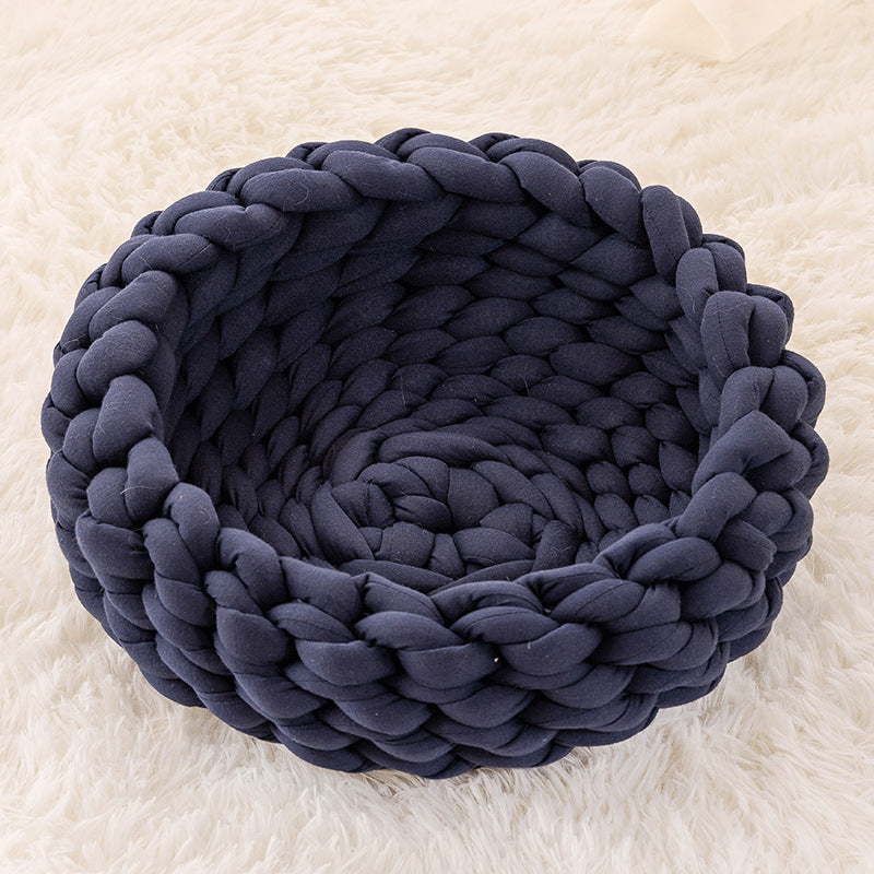 Soft velvet hand-woven round knot pet bed, detail photo 12