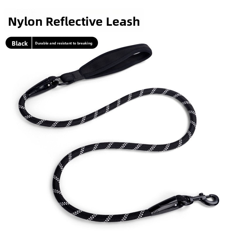 Reflective anti-burst nylon dog lead, available from Pet Royale UK