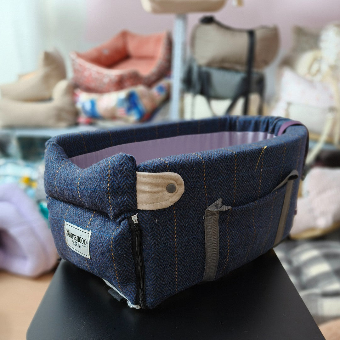 Car console pet seat for small dogs and cats, product detail photo