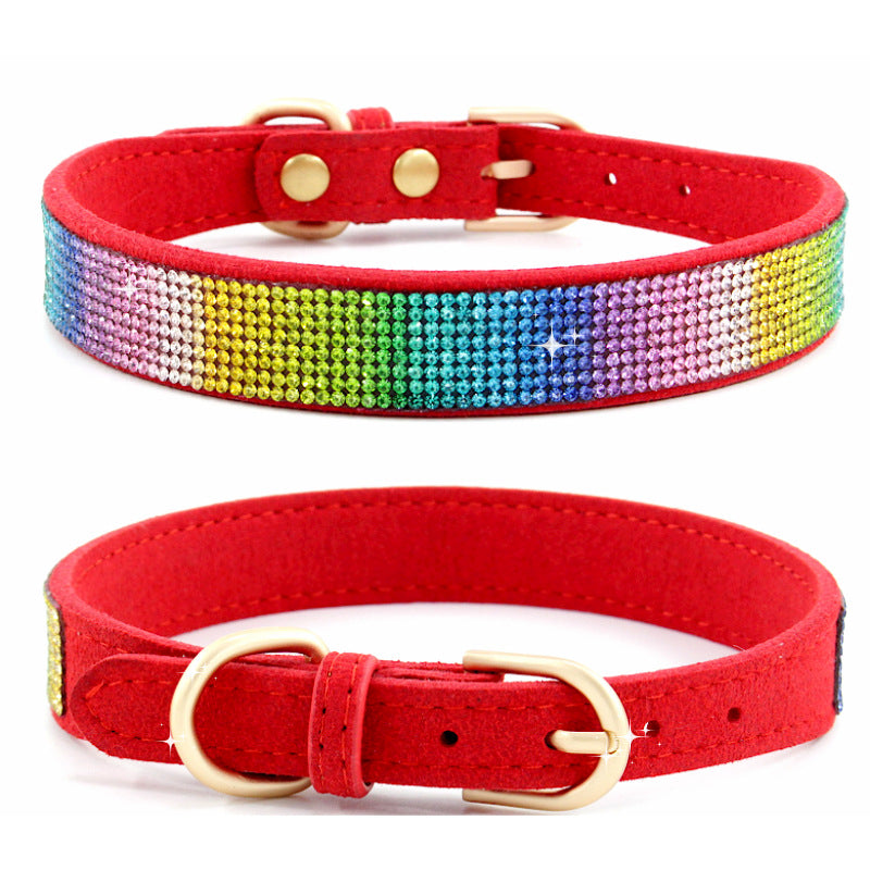 Sparkly rhinestone collar for cats and dogs, ideal for everyday use