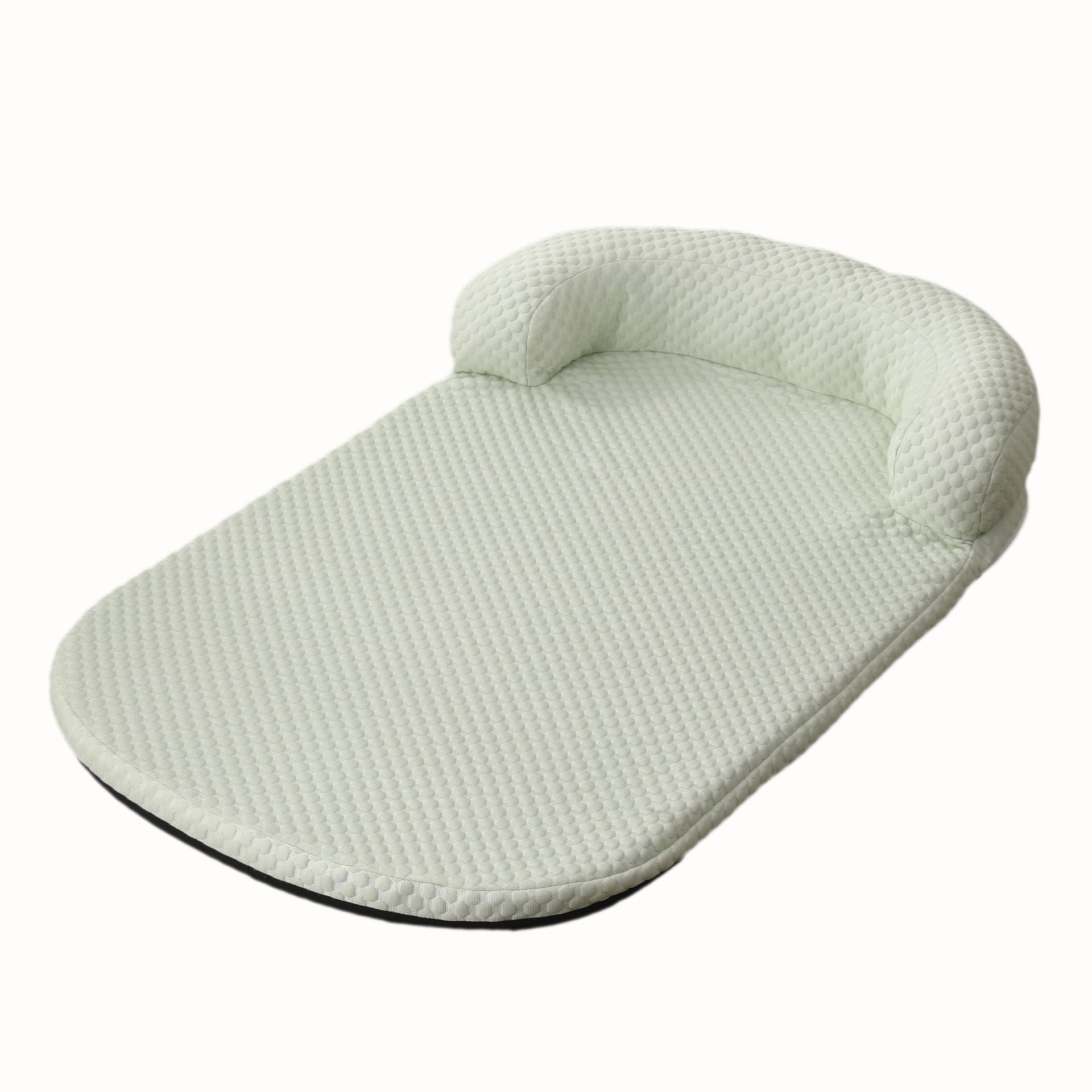 Ice bead pet cooling mat in Green, size 2XS 45 x 35cm