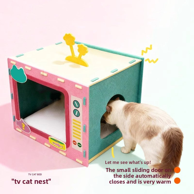 Felt cat nest shaped like a retro TV, view 3