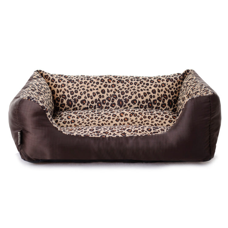Leopard print pet bed with detachable washable cover, detail photo 2