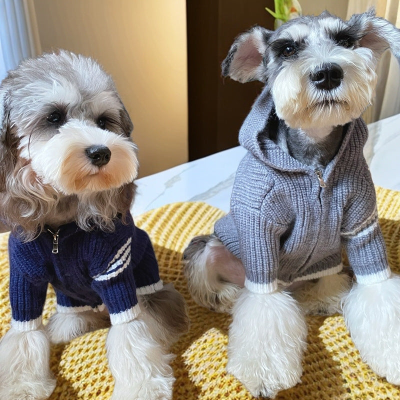 Thick knitted wool jumper for dogs and cats in Grey, front view