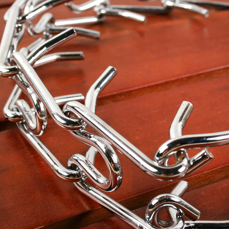 Detachable metal chain dog collar, side view