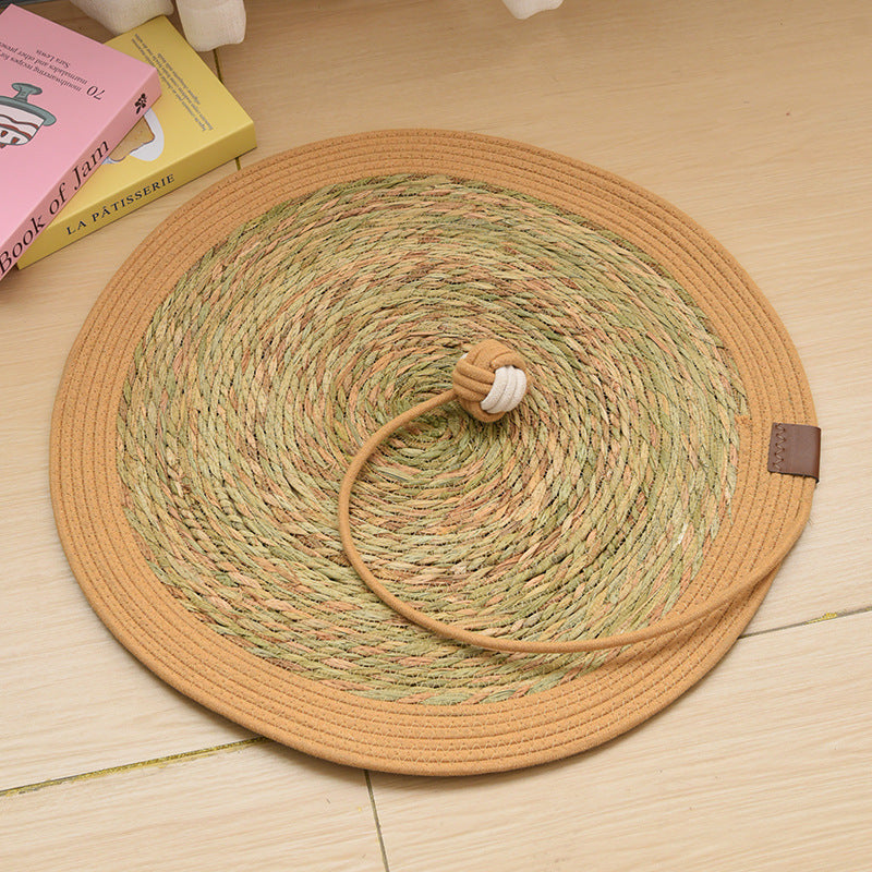 Round woven cattail grass cat scratch mat in Brown, size 50cm Diameter