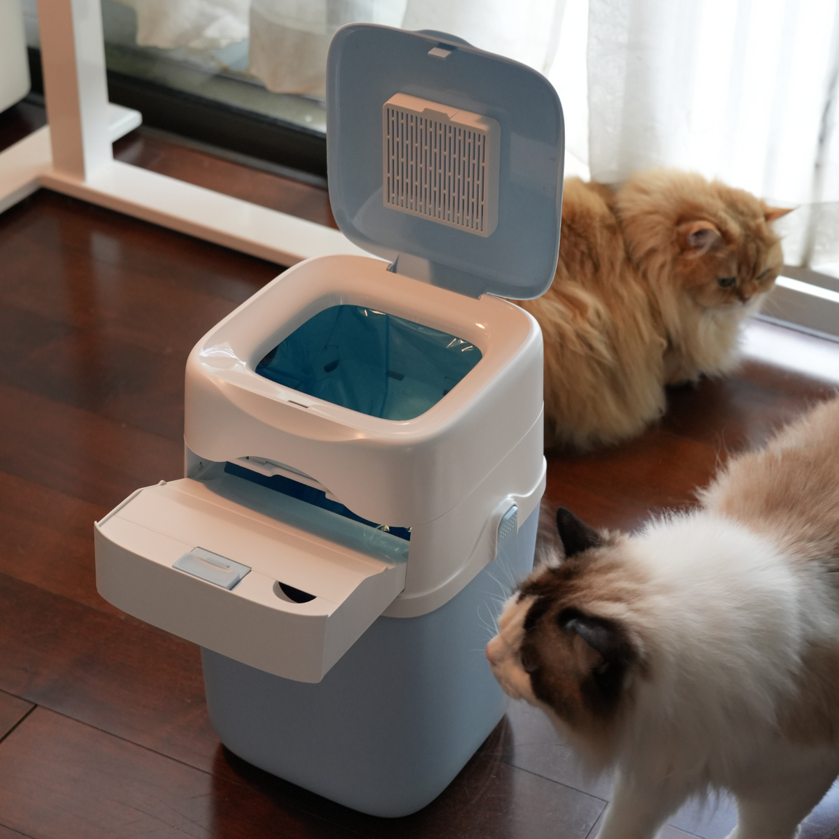 Sealed Cat Litter Bin 9.5L with Odour Control Lid