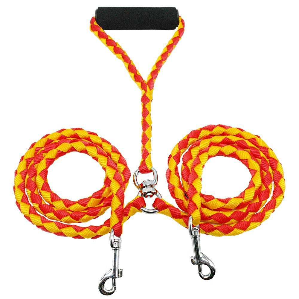 Double-headed braided rope lead for two dogs, ideal for everyday use