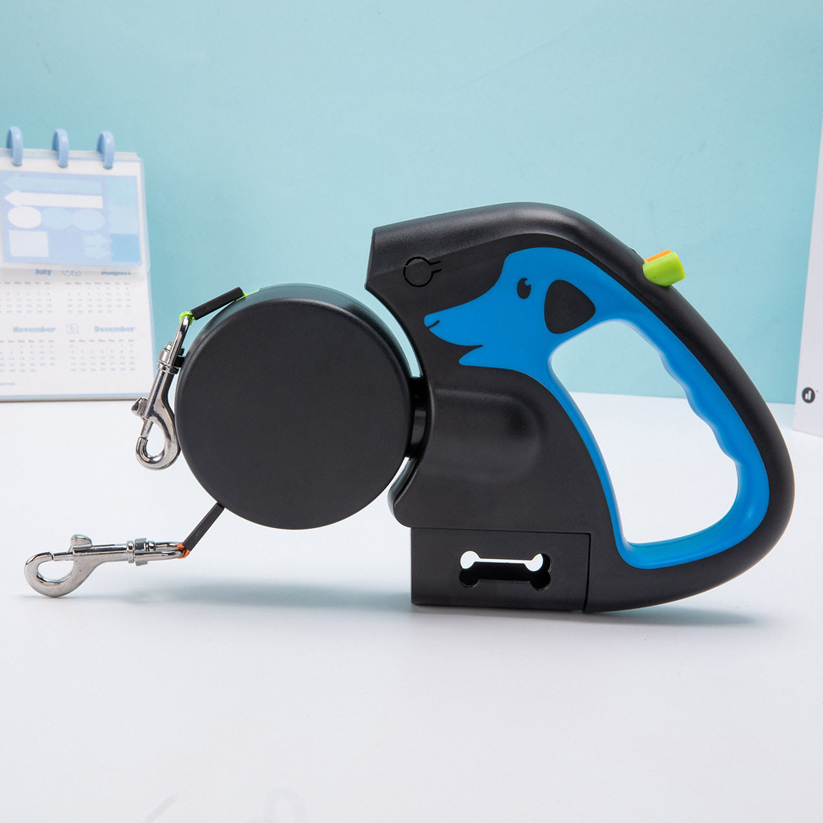 Dual retractable lead for two dogs in 3 colour options