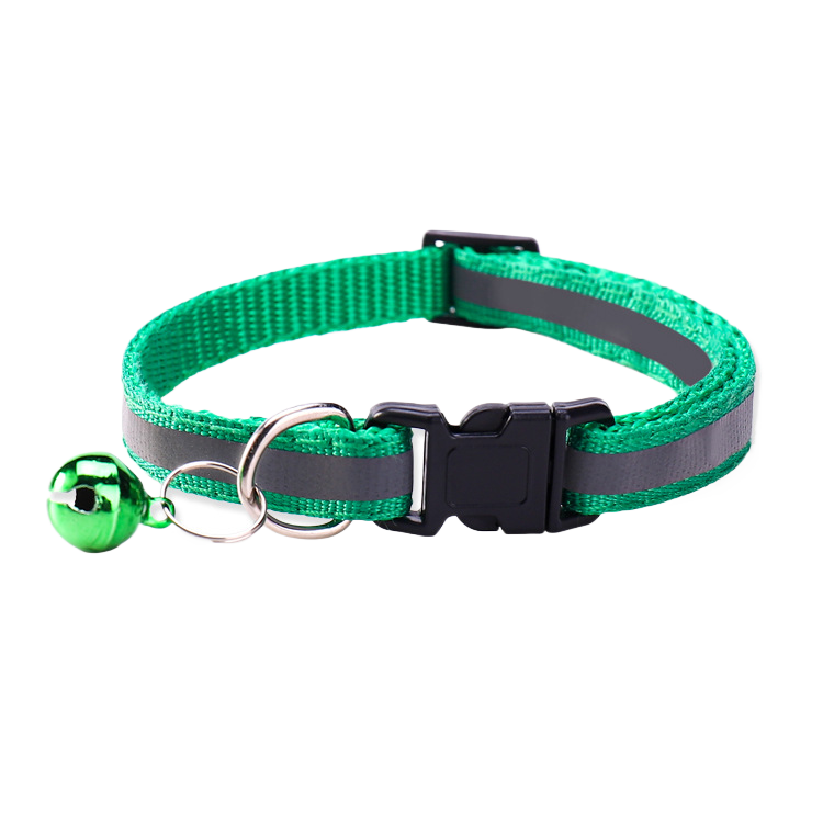 Reflective cat collar in red with adjustable buckle