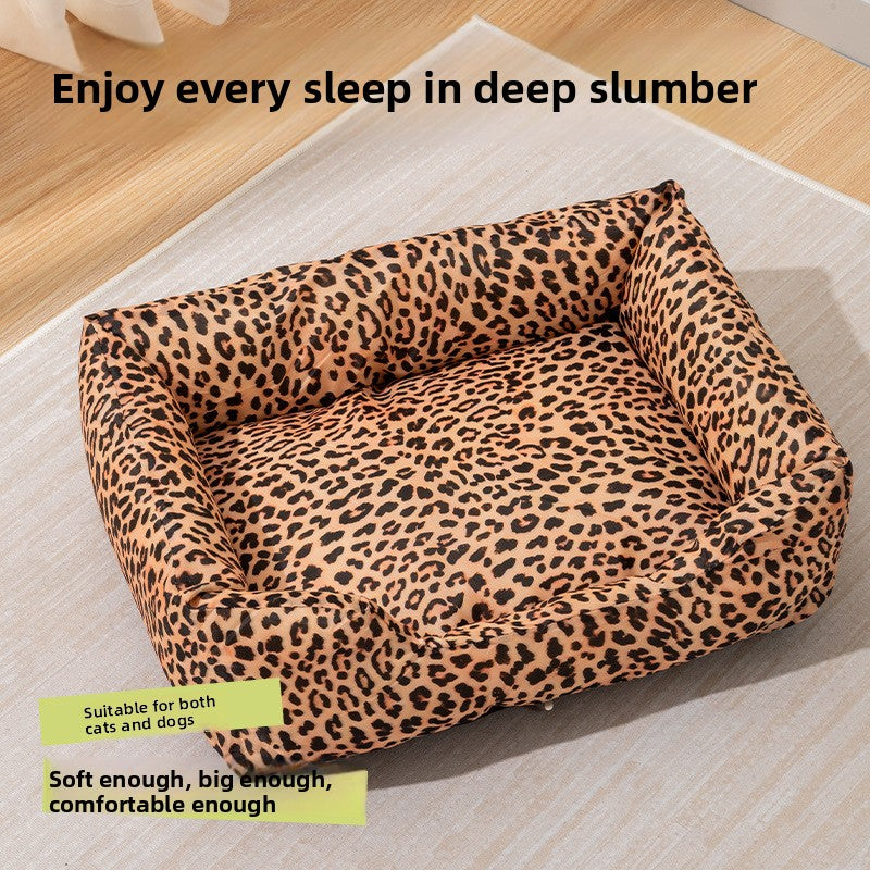 Scratch-resistant Oxford cloth pet bed for dogs and cats, main product photo