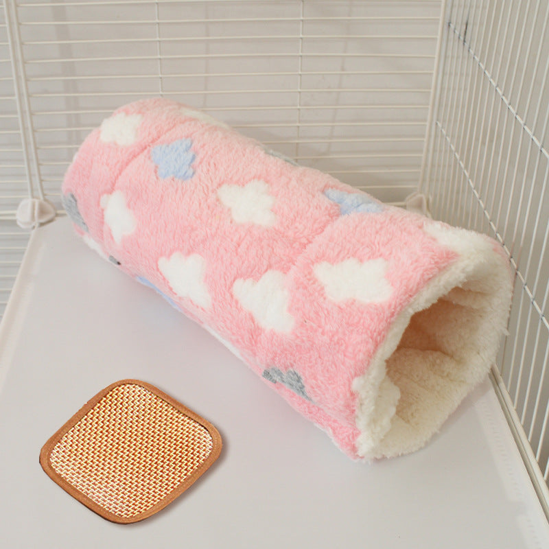 Flannel pet tunnel sleeping bag for small pets in Pink Cloud with Cooling Mat