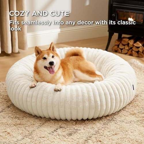 Wavy round pet nest bed for cats and small dogs, main product photo