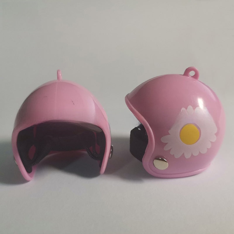 Anti-Pecking Helmet for Chickens and Birds, Cute Animal Designs