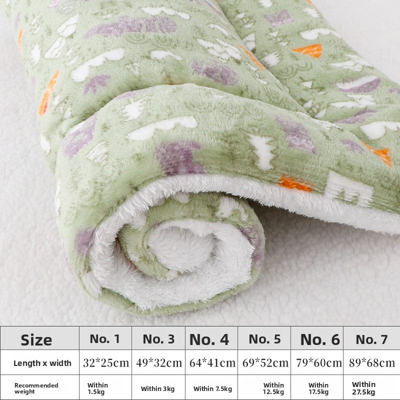 Thick padded pet mat cushion with print in Green Forest, size 32 x 25cm