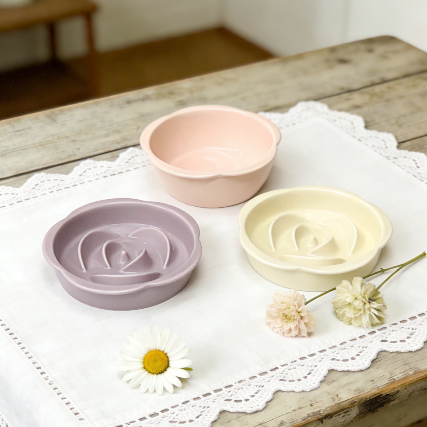 Slanted Ceramic Cat Bowl with Flower Design and Optional Stand for Neck Comfort